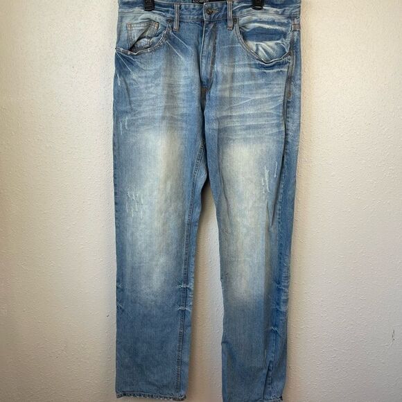 Rocawear Classic Fit Distressed Denim Jeans Size 34W EUC - Picture 1 of 7